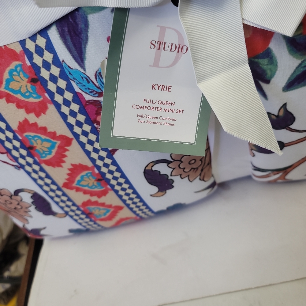 Studio D Kyrie Mini Comforter Set - Picture 8 of 8